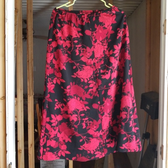 Skirt with matching jacket - Picture 5 of 6
